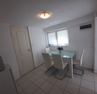 Zsolnay Apartmanház Eozin5