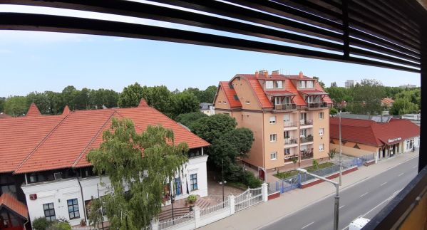 Negyedik Emelet Apartman