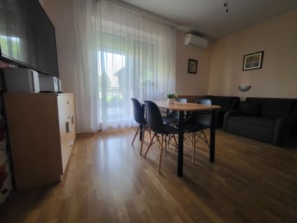 József Attila Apartman8