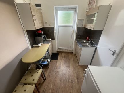 Laura 2 Apartman