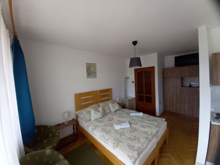 Kispál Apartmanház8