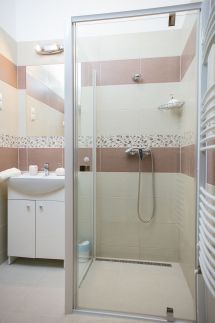 Forrás Apartman9