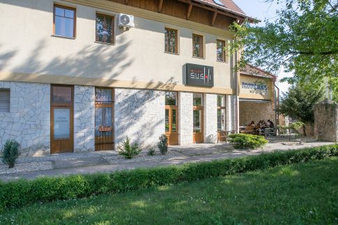 Forrás Apartman