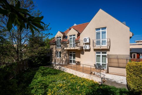 B&B Apartmanház Lajta Park15