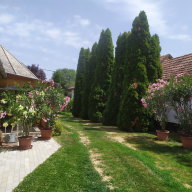 Álmos Apartman