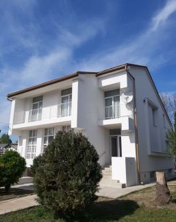 Cosa-Nostra Apartman2