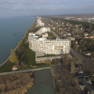 Aranypart Club218 Apartman