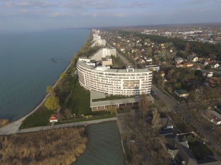 Aranypart Club218 Apartman