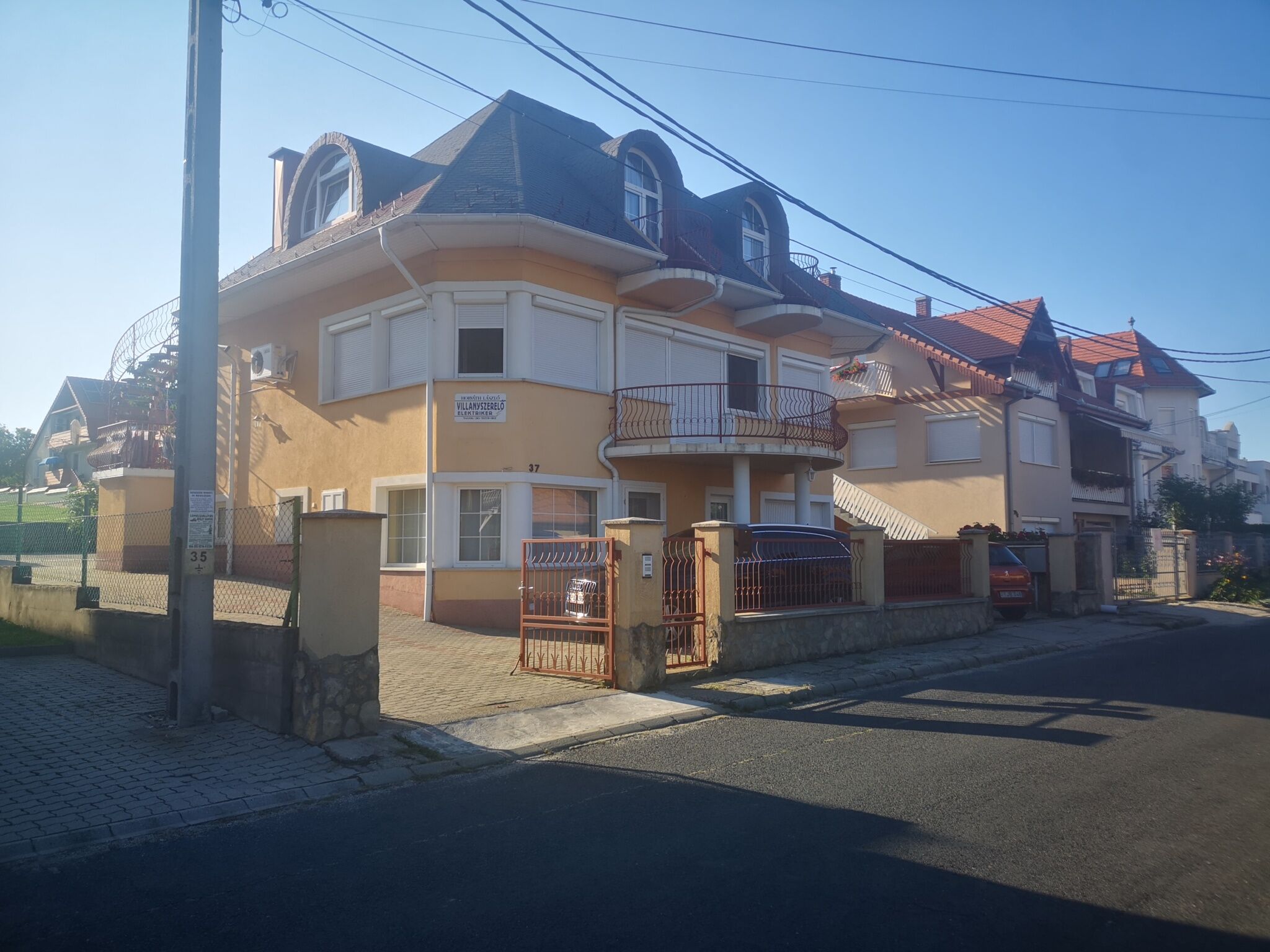 Zöld Sólyom Apartman – Hévíz