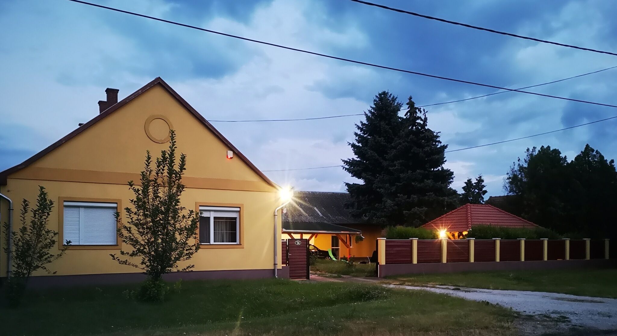 Tisza-tavi Vendégház – Tiszanána