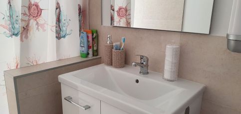 Rovin Apartman8