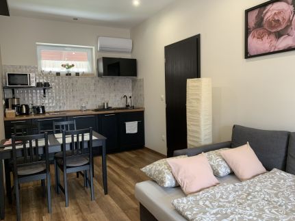 Mia Apartman29