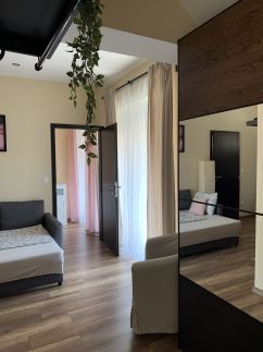 Mia Apartman17