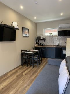 Mia Apartman19