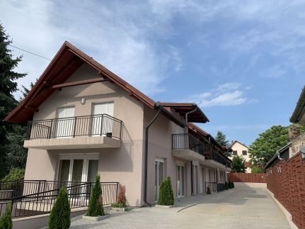 Mia Apartman