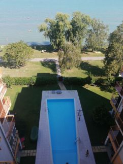 Viktória Apartman Lux White