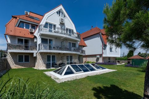 Holiday Club Apartman Hotel77
