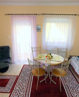 Hófehérke Apartman8