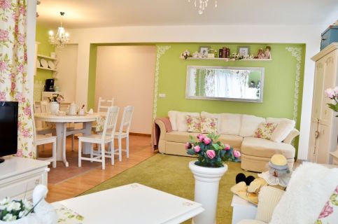 Romantic Apartman10