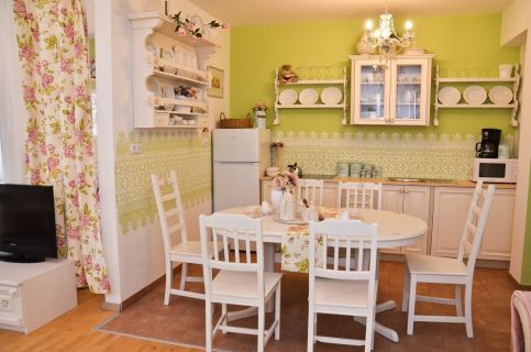Romantic Apartman14