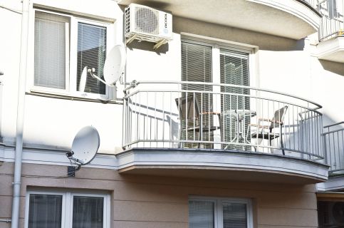 Romantic Apartman20