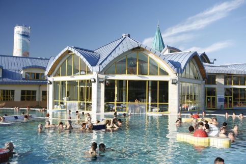 Club Luxury Apartman – Sárvár fotó 36