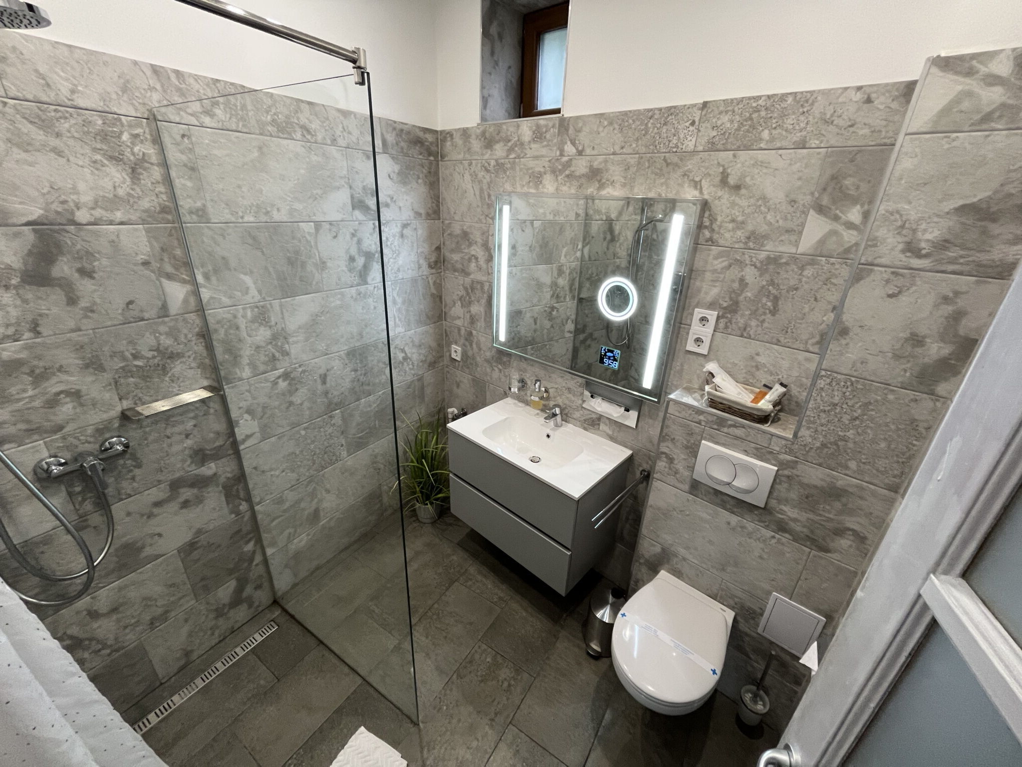 Terrace Belvárosi Jacuzzis Apartman – Veszprém fotó 15
