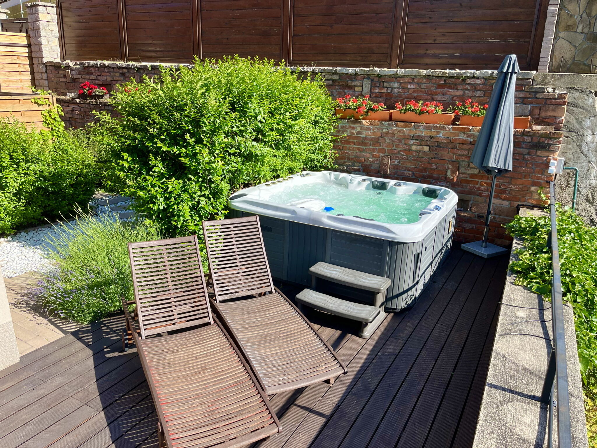 Terrace Belvárosi Jacuzzis Apartman – Veszprém fotó 28