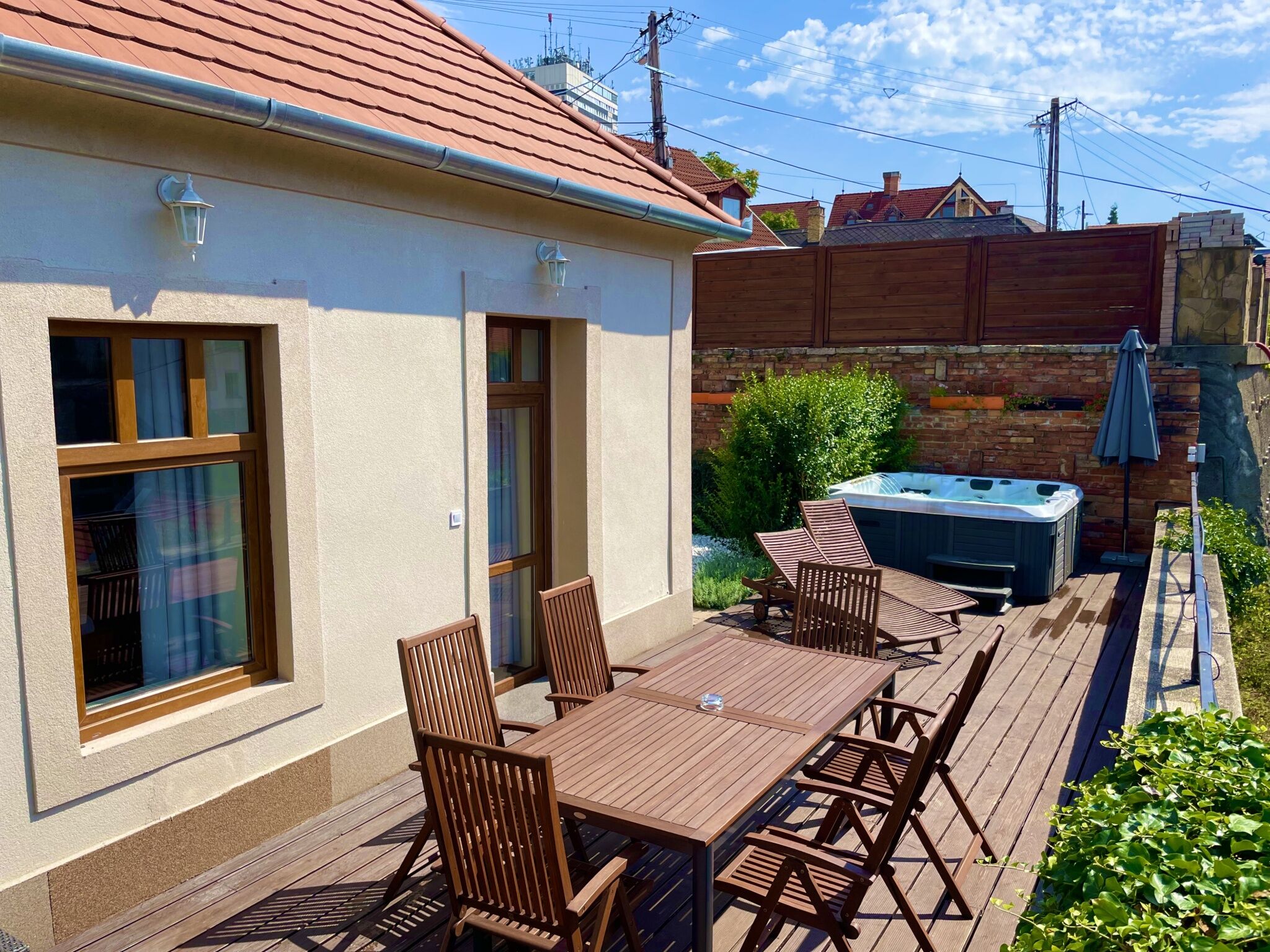 Terrace Belvárosi Jacuzzis Apartman – Veszprém fotó 30