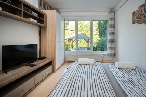 Arborétum Jakuzzis Nyaraló12