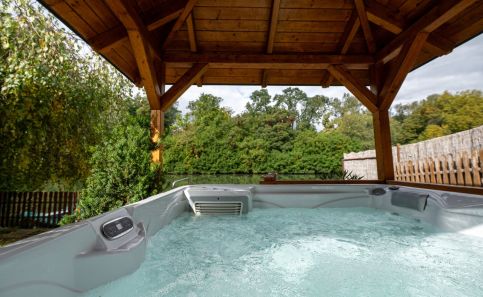 Arborétum Jakuzzis Nyaraló32