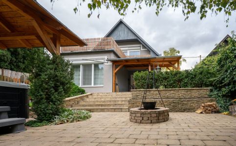 Arborétum Jakuzzis Nyaraló38