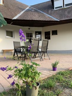 Levendula Kert Apartman
