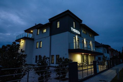 Theresa Vendégház32