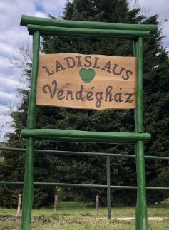 Ladislaus Schnaps-Haus Falusi Vendégház2
