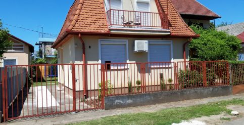 Mézeskalács Apartmanház11