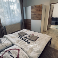 Óvári 83 Apartman