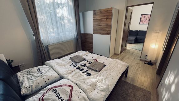 Óvári 83 Apartman