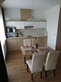 Zafírgyöngy Apartmanok2