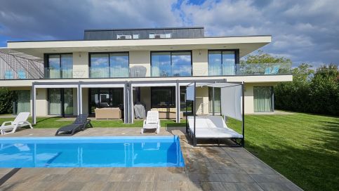 Almádi Luxus Apartman14