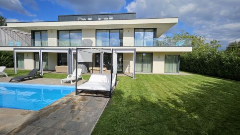 Almádi Luxus Apartman15