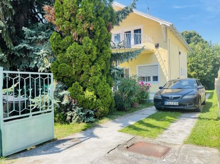 Siófoki Bocskai Villa1