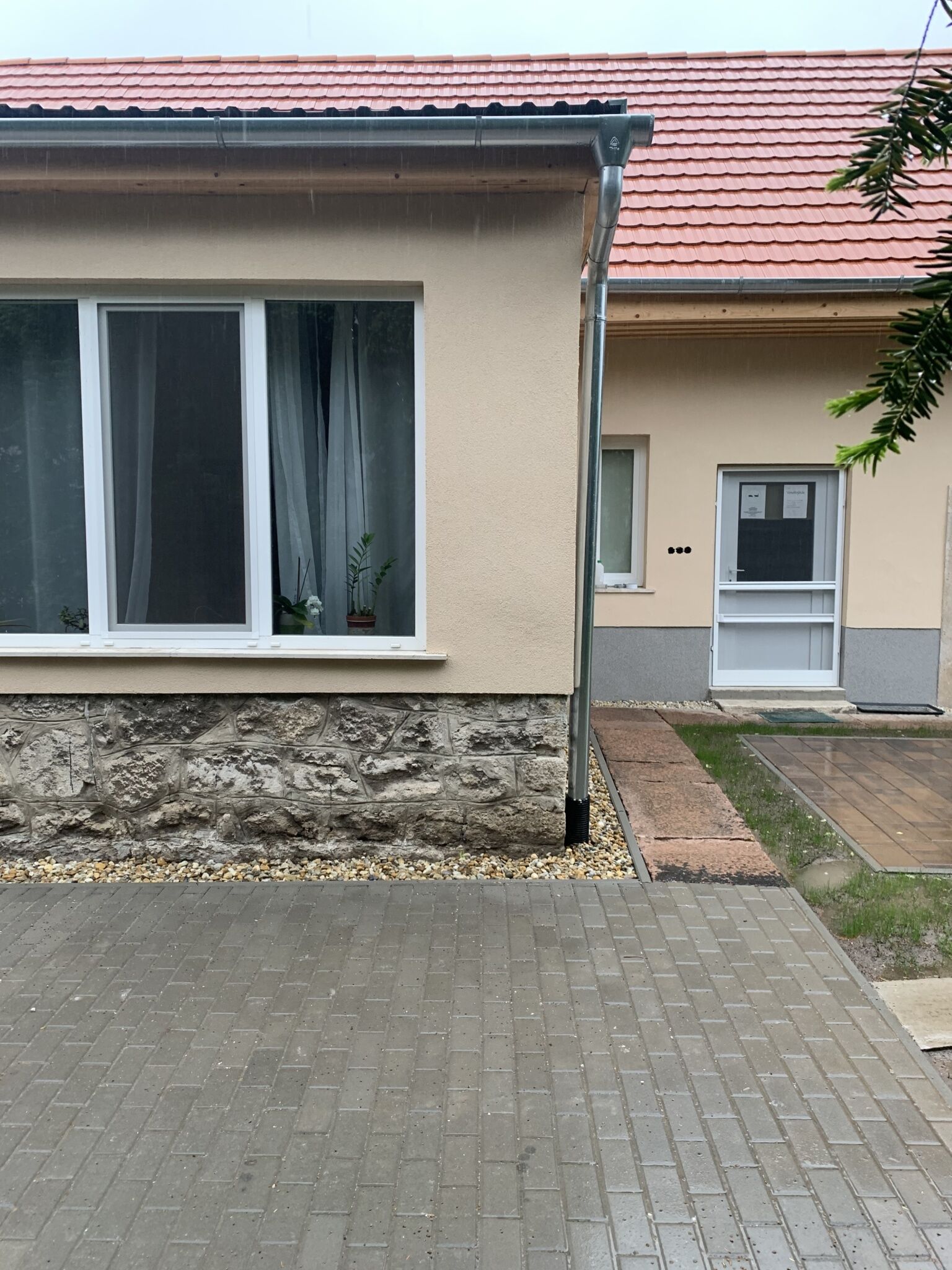 Ica Vendégház – Süttő