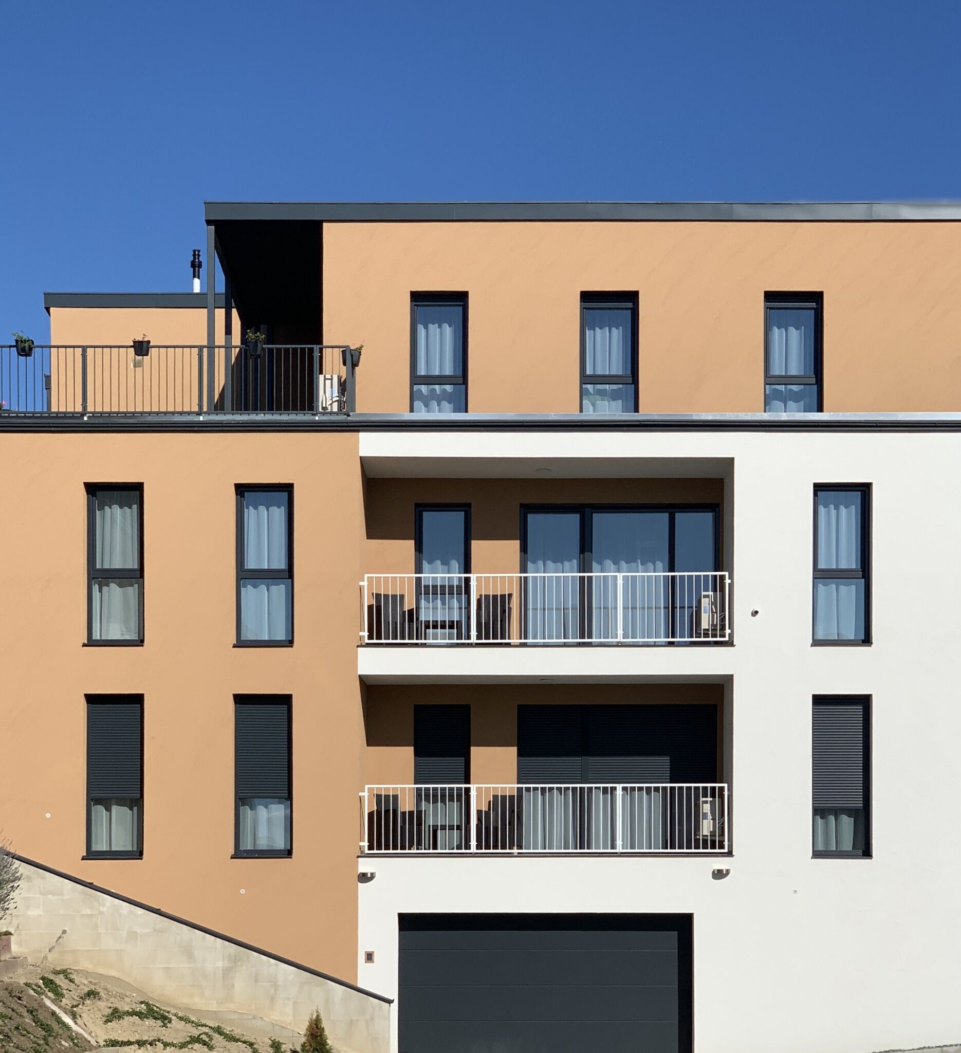 Paskom Apartmanház – Nyergesújfalu fotó 2