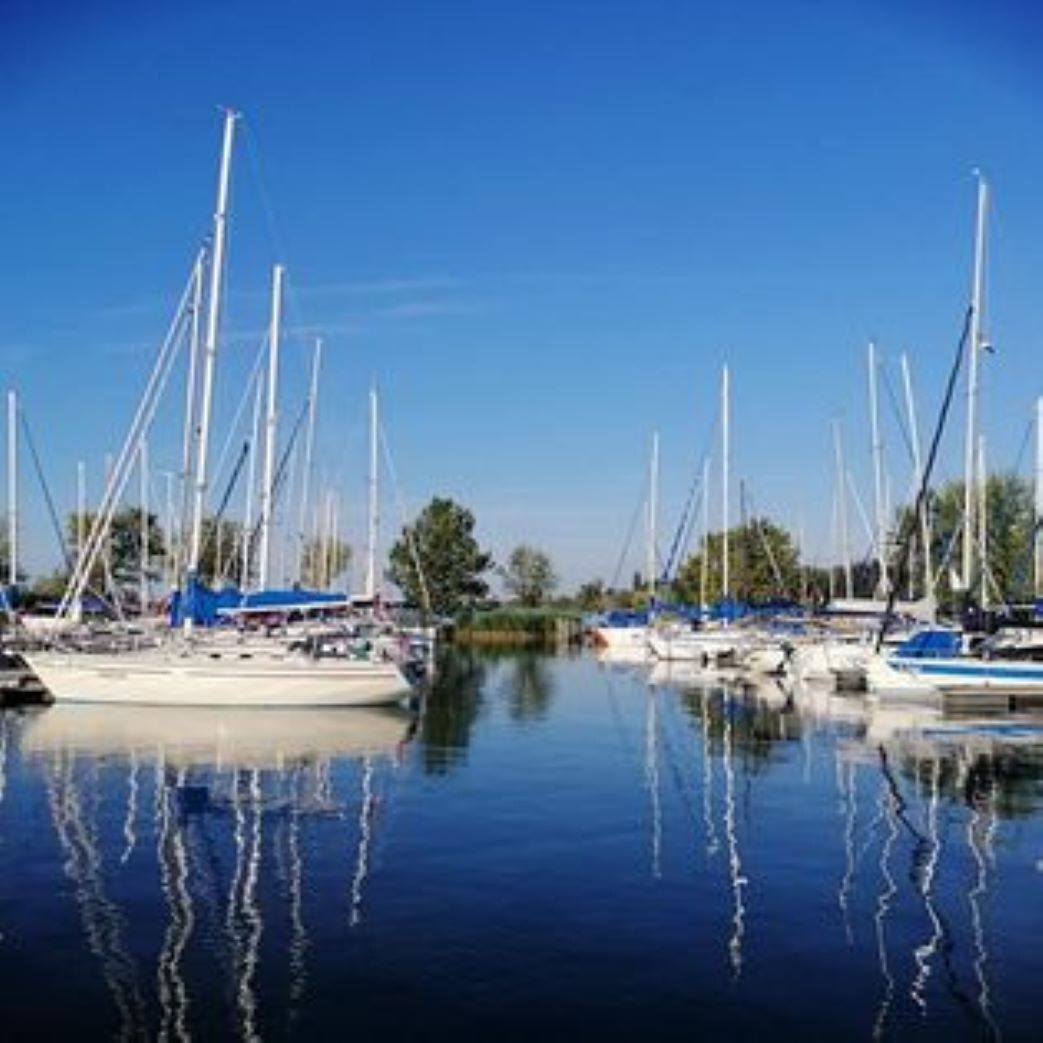 Kikötő Sétány Apartmanok – Balatonszemes fotó 4