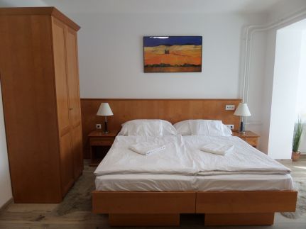 Silent Apartmanház12