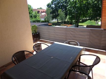 Silent Apartmanház33