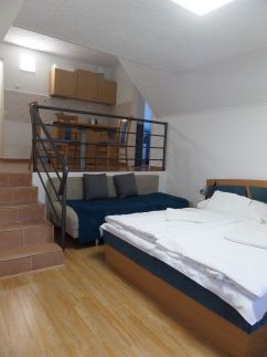 Silent Apartmanház49