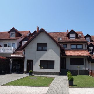 Silent Apartmanház57