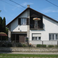 Aranypart 35 Apartman